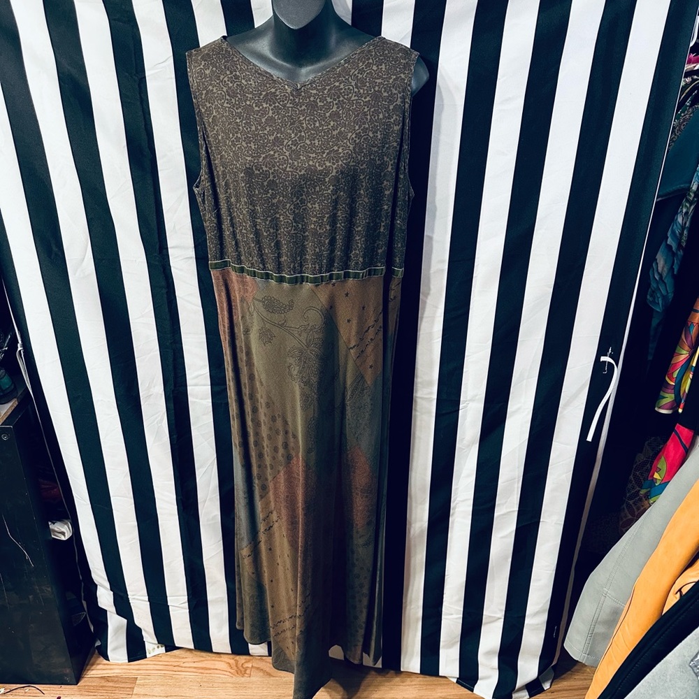 IVY Luxury Maxi Dress